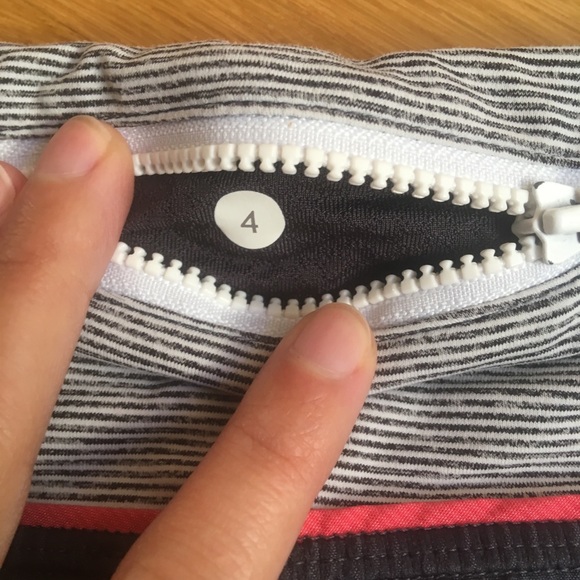 Lululemon Original Speed Short Sz 4 Grey - Picture 6 of 8